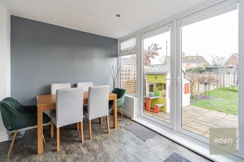 2 bedroom terraced house for sale, Larkfield Road, Larkfield, ME20