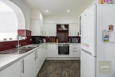 2 bedroom terraced house for sale, Larkfield Road, Larkfield, ME20