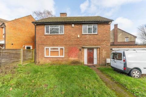 undefined, Arnhem Drive, New Addington, Croydon, CR0