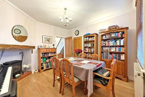 2 bedroom semi-detached house for sale, Wenlock Road, Shrewsbury
