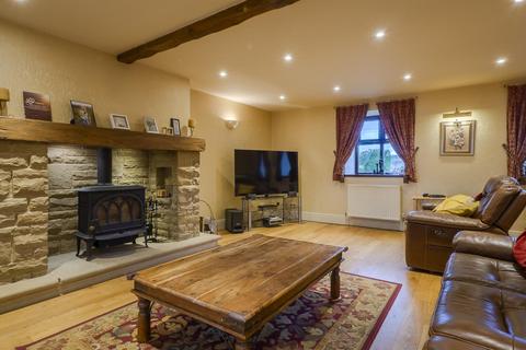 undefined, Roper Lane, Queensbury