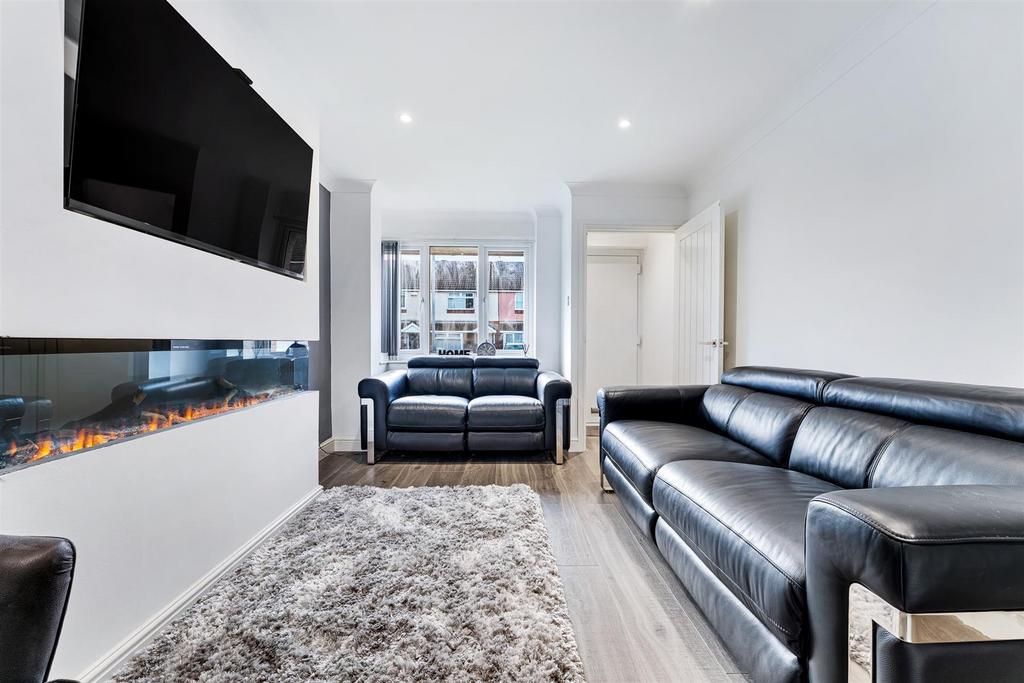10 Newark Close29.jpg