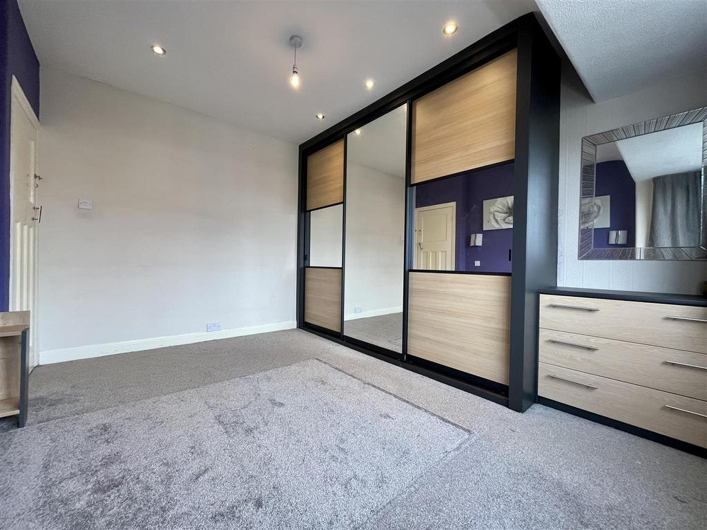 Bedroom 1 Aspect 2