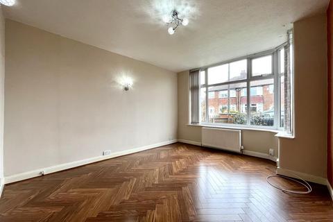 3 bedroom semi-detached house for sale, Elgin Drive, Sale