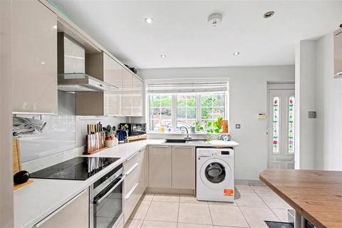 2 bedroom semi-detached house for sale, Rugby Close, Nottingham