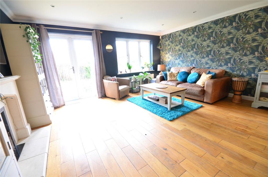 Living Room/Diner
