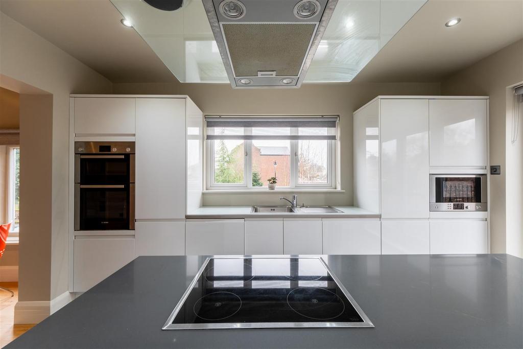 Flat 30- High Street-005.jpg