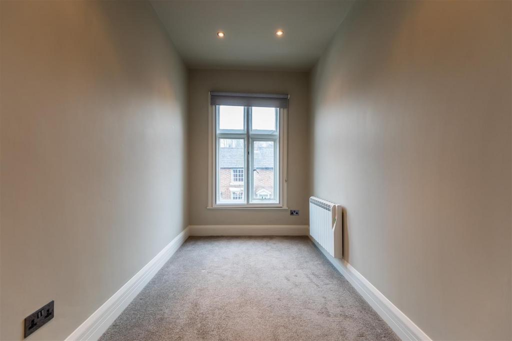 Flat 30- High Street-018.jpg