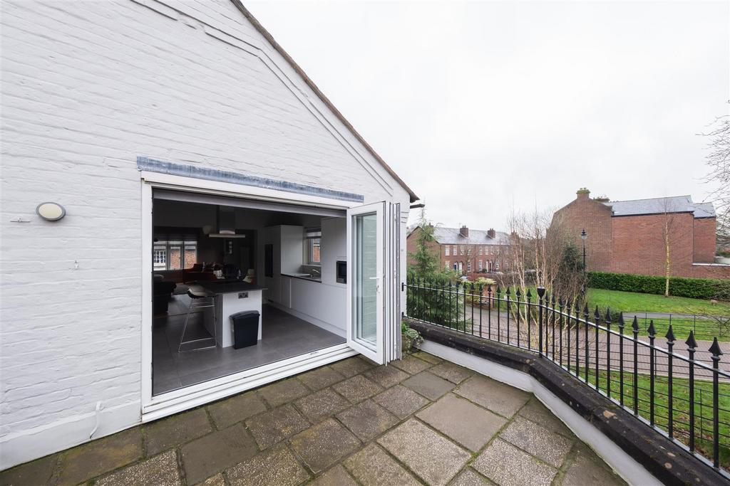 Flat 30- High Street-040.jpg