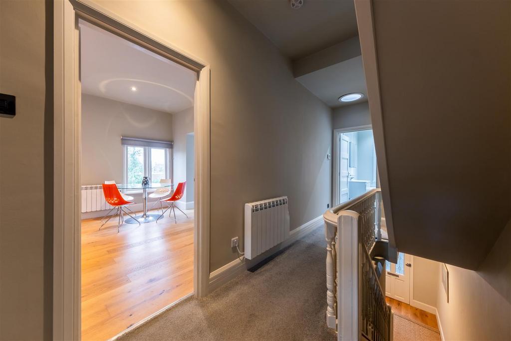Flat 30- High Street-020.jpg