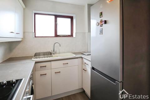 2 bedroom apartment to rent, Bakers Lane, Coventry
