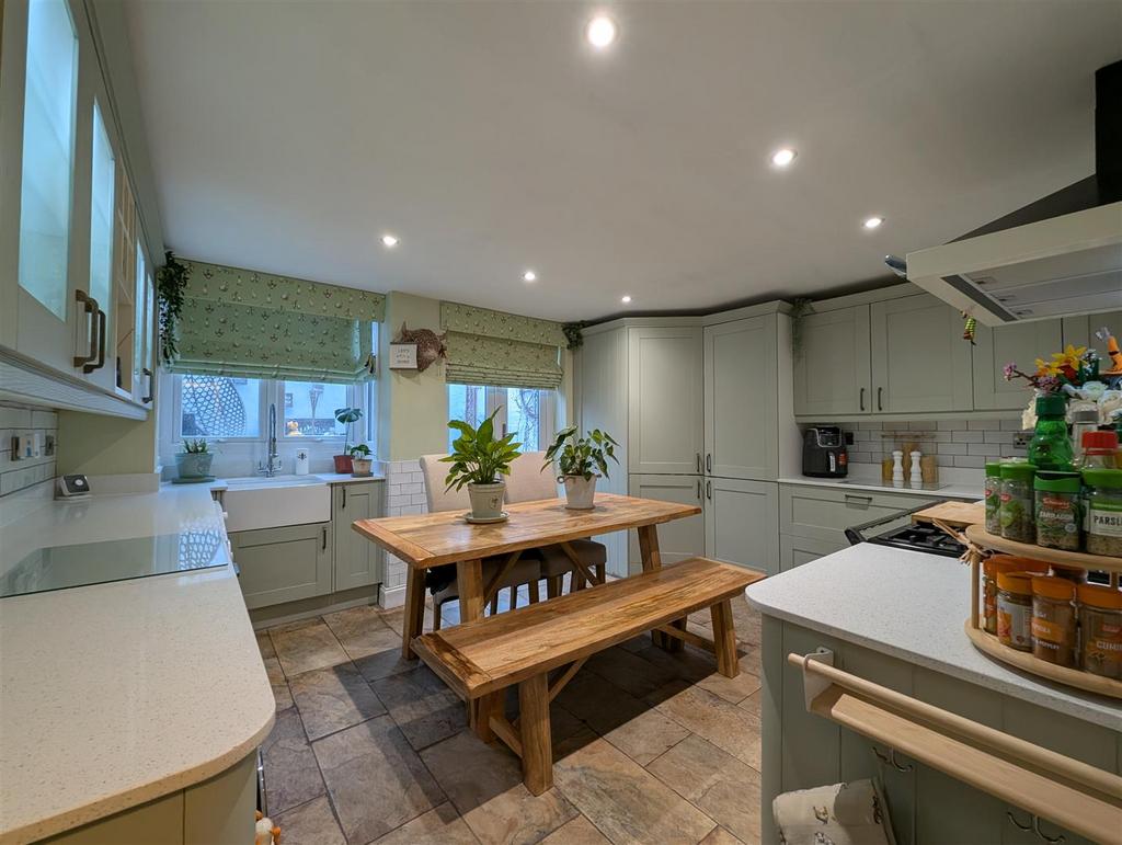 Kitchen Diner