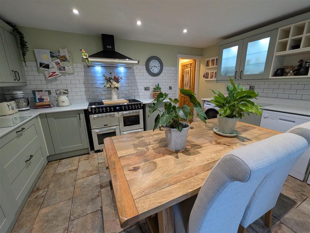 Kitchen Diner
