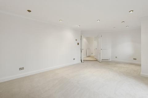 2 bedroom apartment for sale, Jasmine House, Woburn Hill Park, Woburn Hill, Addlestone, KT15
