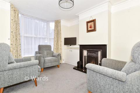 3 bedroom end of terrace house for sale, Tonbridge Road, Maidstone, Kent