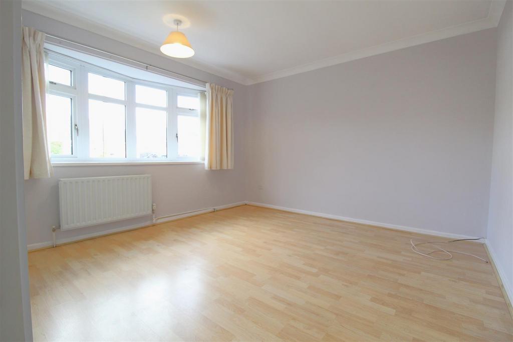 Bedroom 1.jpg