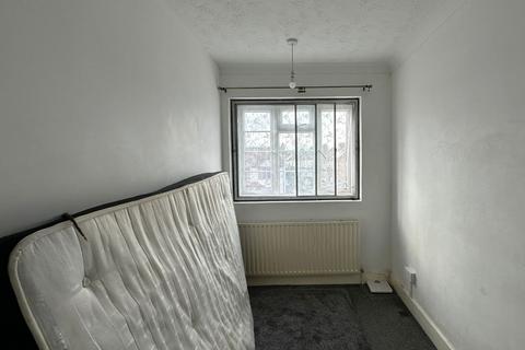 undefined, 18 Warwick Gardens, London Road, Thornton Heath, Surrey, CR7 7NA