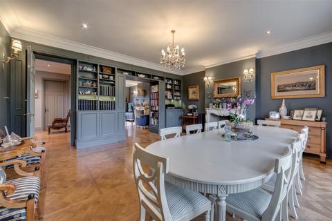 4 bedroom flat for sale, Hollycroft Avenue, Hampstead, NW3
