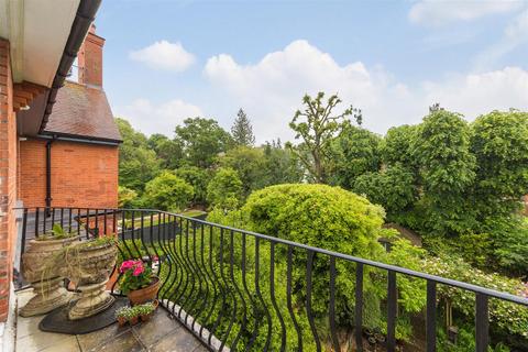 4 bedroom flat for sale, Hollycroft Avenue, Hampstead, NW3
