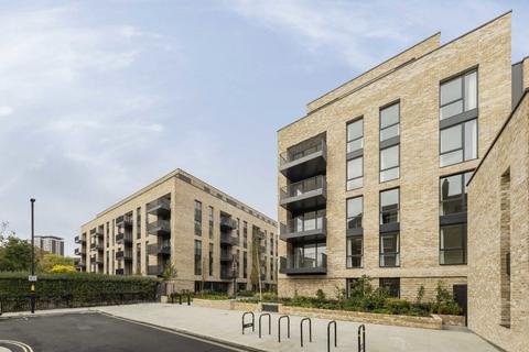 3 bedroom flat to rent, Luton Street, London NW8