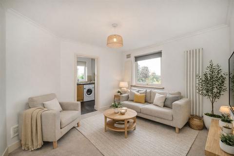 1 bedroom flat for sale, Muswell Road, London N10