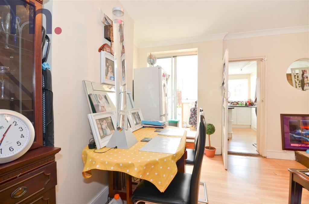 Dining Area.JPG