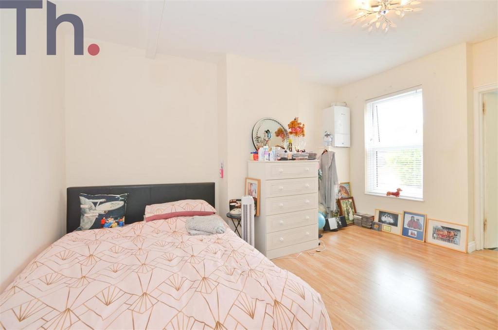 Bedroom 2.JPG