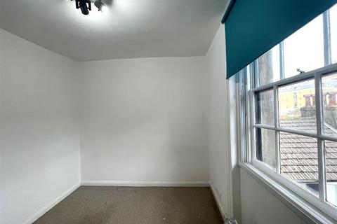 1 bedroom flat to rent, Grand Parade, Brighton