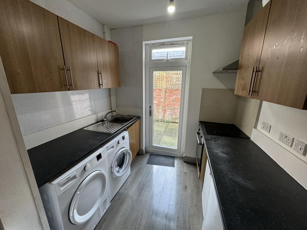 Room 2, 5 Eldon Street
