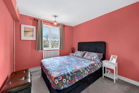 2 bedroom flat for sale, Mortlake High Street, London