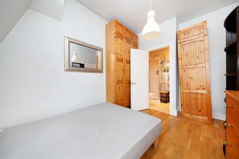 1 bedroom flat to rent, Upper Richmond Road West, East Sheen, London