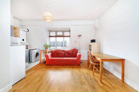 1 bedroom flat to rent, Upper Richmond Road West, East Sheen, London