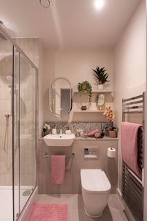 Studio to rent, Plot STUDENT OFFER-Couples welcome! at The Rex, 175 Clarence Street Kingston Upon Thames KT1