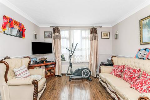 3 bedroom end of terrace house for sale, Lymington Road, Dagenham RM8