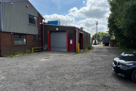 Warehouse to rent, Units 1&2 Hillcrest, Brighouse Road Hipperholme HX3 8EF