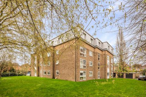 2 bedroom flat for sale, Messenger Court, 23 Upper Richmond Road, London