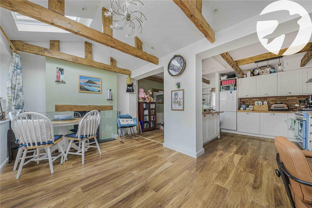 Kitchen/Dining