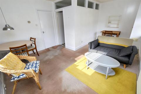 1 bedroom flat to rent, Cornfield Terrace, Eastbourne