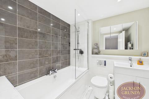 2 bedroom terraced house for sale, Roberts Road, Silverstone, NN12 8WF