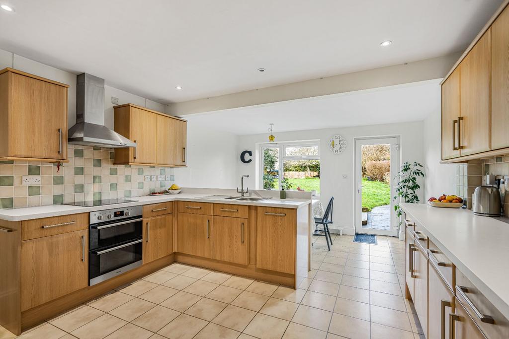 Kitchen Dining Area