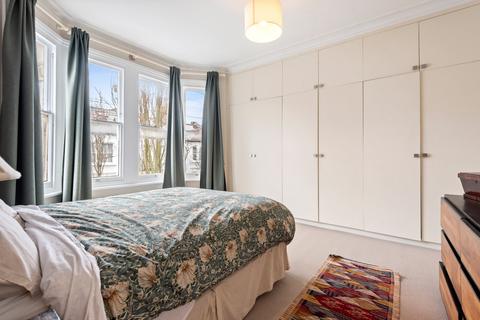 5 bedroom terraced house to rent, Winchendon Road, London