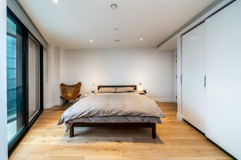 1 bedroom flat for sale, Riverlight Quay, London