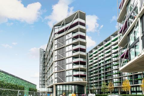 1 bedroom flat for sale, Riverlight Quay, London
