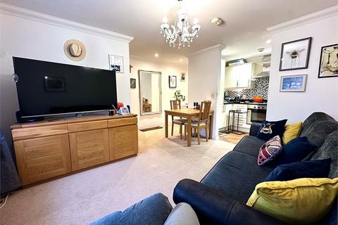 2 bedroom apartment for sale, St Marys Court, 175 Hulbridge Road, South Woodham Ferrers, Chelmsford.