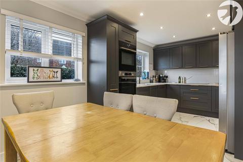 3 bedroom end of terrace house for sale, Sword Grove, Wainscott, Rochester, Kent, ME3