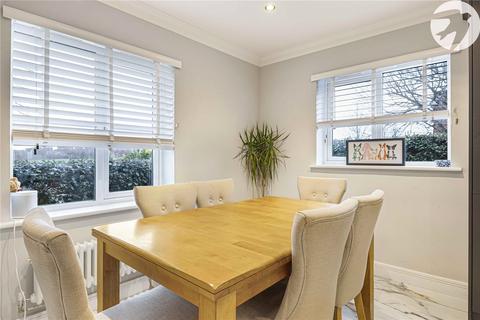 3 bedroom end of terrace house for sale, Sword Grove, Wainscott, Rochester, Kent, ME3