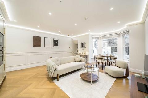 3 bedroom flat for sale, Hillfield Road, London NW6