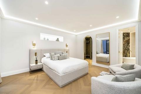 3 bedroom flat for sale, Hillfield Road, London NW6