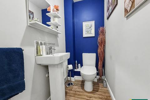 3 bedroom end of terrace house for sale, Mayfly Road, Northampton NN4