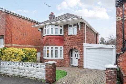 undefined, Grove Road, Shirley, Southampton, Hampshire, SO15